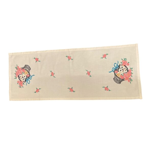 Vintage Embroidered Table Runner With Cat &Pink Floral Basket Design 13.5" x 35" - Picture 1 of 16